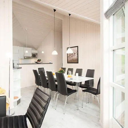 Grobenbrode Pine-edge Retreat *